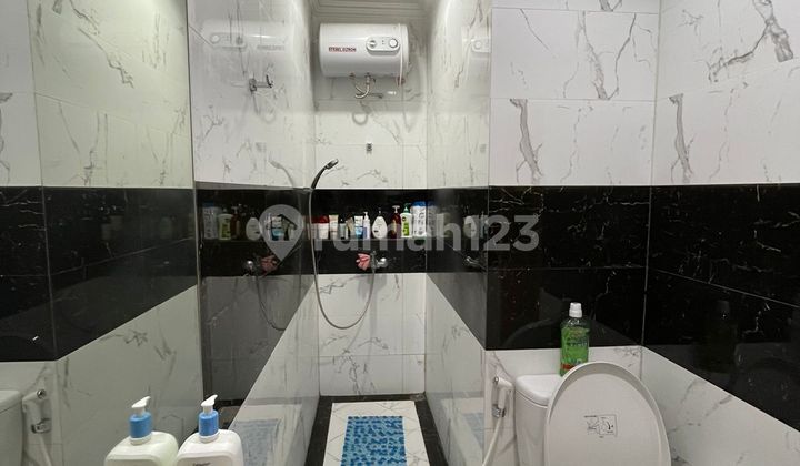 Ruko 5 lantai bagus di gunung sahari hanya 5Man Ruko 5 lantai bagus di gunung sahari hanya 5Man