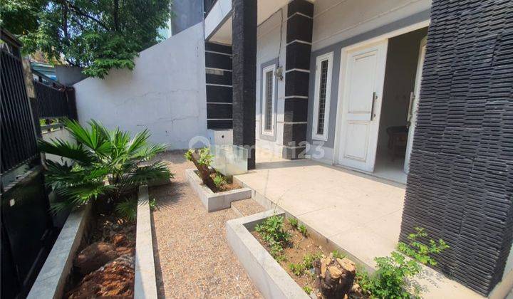 Rumah 2 lantai di kartini SHM luas tanah 114  2