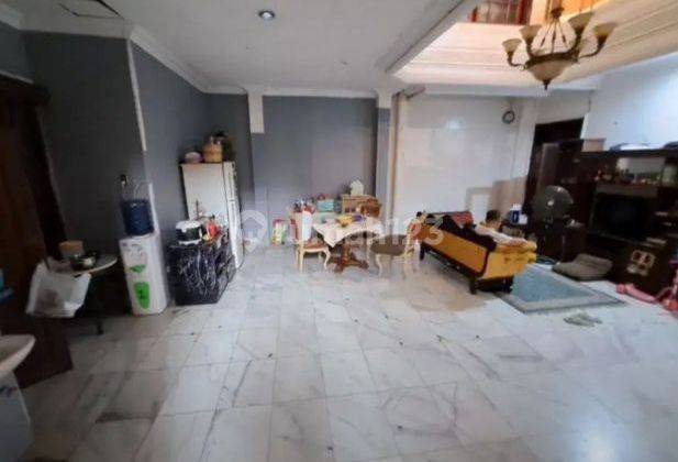 Rumah 2 lantai tomang luas tanah 260 dijual murah dekat njop 1