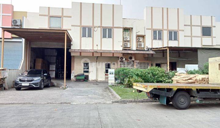 Gudang rapi siap pakai di taman tekno BSD luas tanah 360 per unit bisa gandeng 2