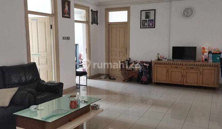 Rumah Hook di cipinang luas tanah 278 , 2 lantai mewah hanya 5Man 2