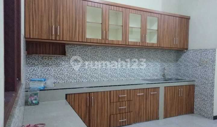 Disewakan Rumah Luas Tanah 178 Bangunan 2 Lantai Rapi Siap Huni Bisa Usaha 2