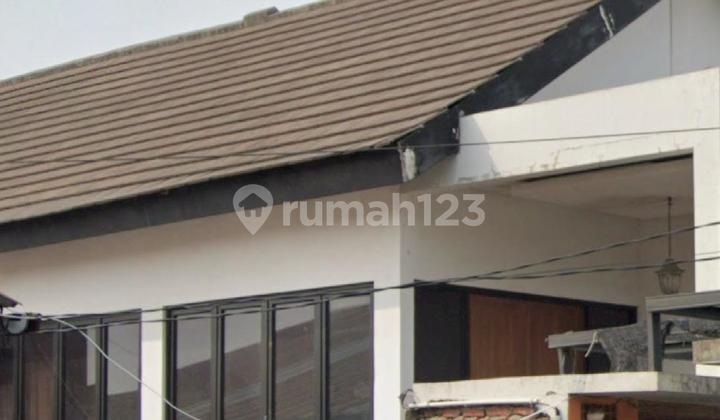 House with Vacant Land Total Land Area 883 Sold Fast Below Market Near Kebayoran Residence 2