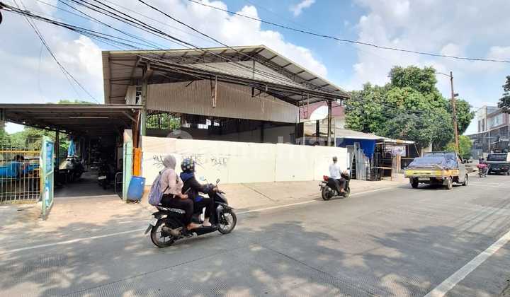 Neat, Ready-to-Use Commercial Space in Puri Kembangan