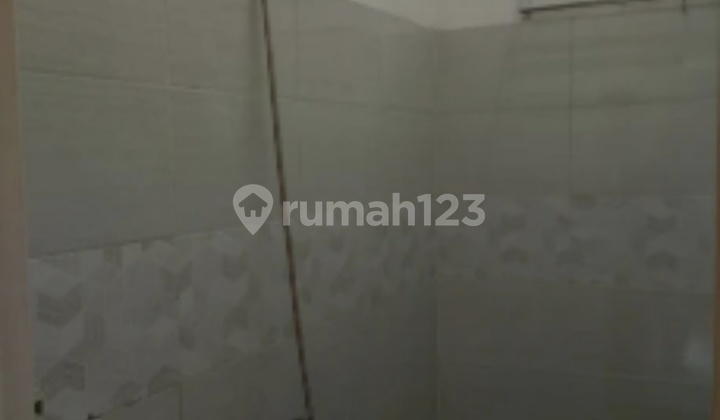 Rumah Kost Dan Kontrakan 3 Lantai Dijual. Bagus Untuk Investasi Di Mampang Jaksel