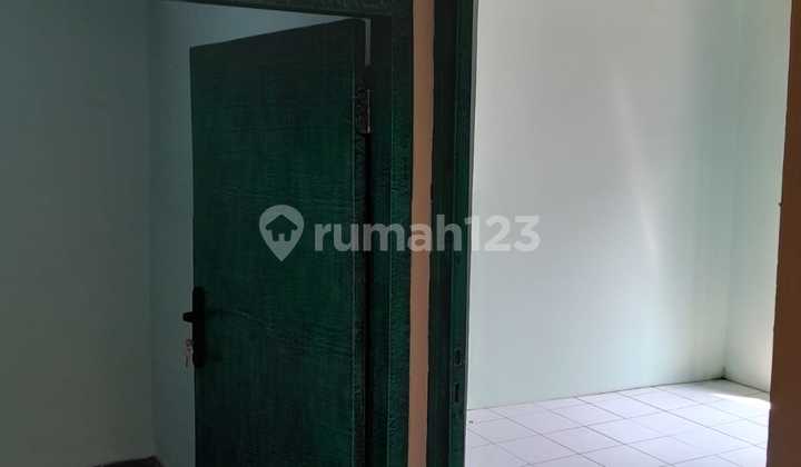 2-Story House in Ciledug Small Car Access Only 600 Million 2