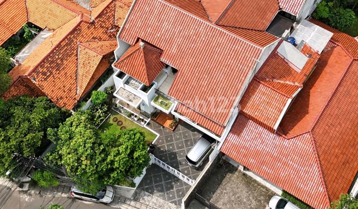 Sell Fast Luxury House Full Furnished Modern Tropical in Pancoran 2