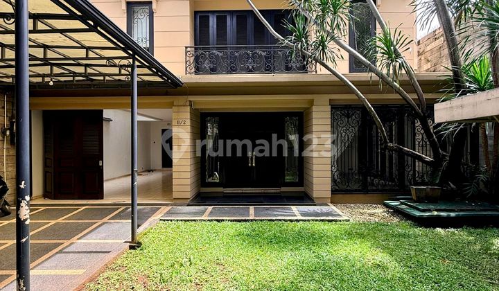 Rumah Siap Huni Strategis di Kebayoran Baru Dekat Senayan City 1