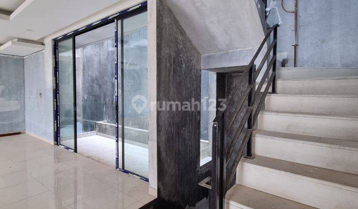 Rumah 3 Lantai Di Andara Pangkalan Jati Baru Dekat Pondok Labu 9