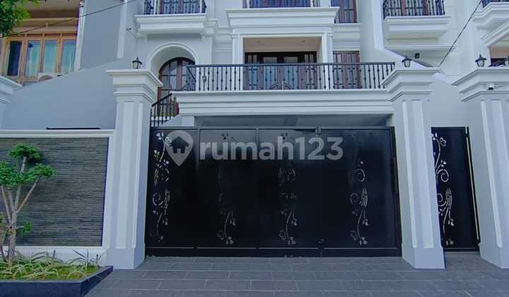 Rumah Baru Semi Furnished Mewah Klasik Di Deplu Kreo Petukangan 2