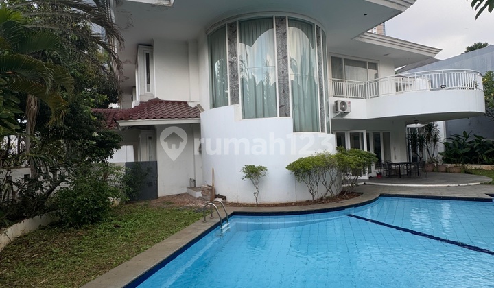 Dijual Rumah Mewah dan Luas di Mega Kuningan Jakarta Selatan