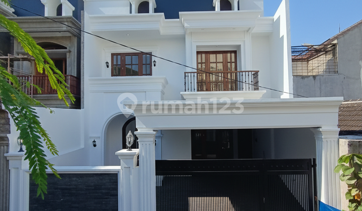 Dijual Rumah Baru Klasik di Kreo Petukangan Nempel Pesanggrahan Dijual Rumah Baru Klasik di Kreo Petukangan Nempel Pesanggrahan