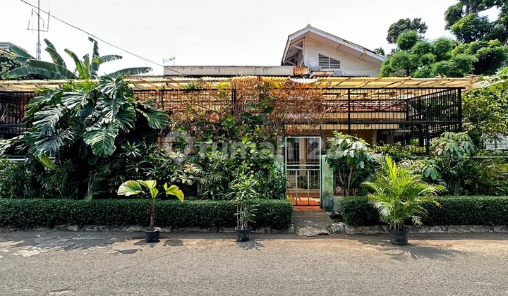 Jual Cepat Rumah Hook Hitung Tanah di Senayan Kebayoran Baru