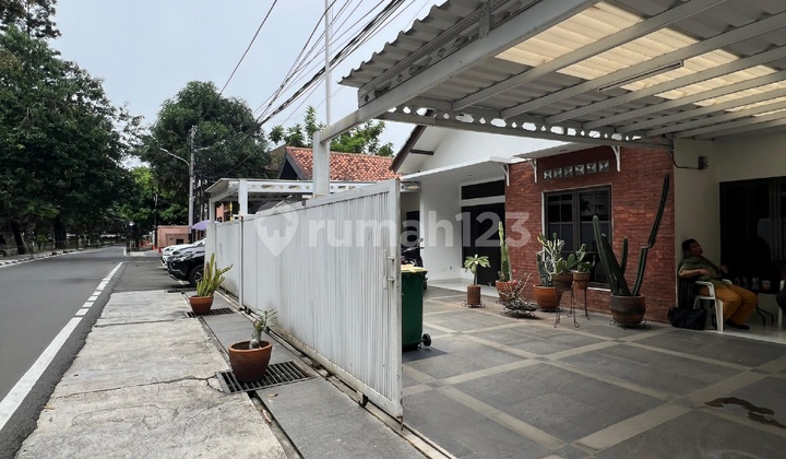 Jual Cepat Rumah Siap Huni Strategis di Senayan Kebayoran Baru 2