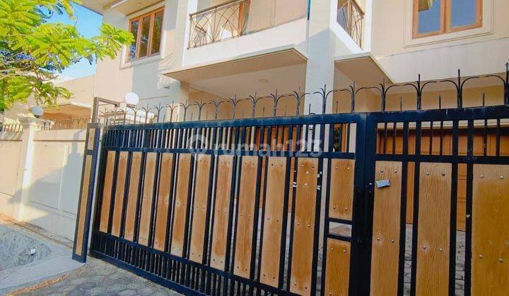 Jual Cepat Rumah Mewah Di Kebayoran Lama Dekat Senayan City  2