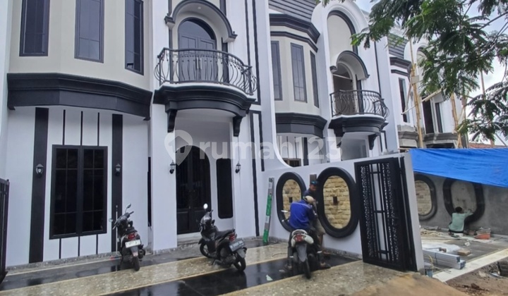 For Sale New Cheap House Ready to Occupy in Jagakarsa Near Andara Toll Road 2