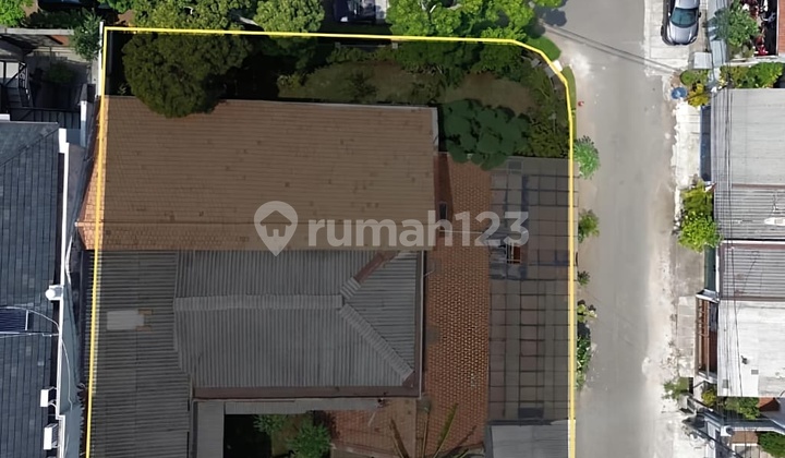 For Quick Sale Cheap Old House Large Plot in Senayan Kebayoran Baru 2