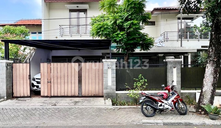 Quick Sale Luxury Hook House in Panglima Polim, Kebayoran Baru Quick Sale Luxury Hook House in Panglima Polim, Kebayoran Baru