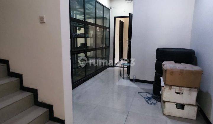 Disewakan Ruko Jalan Mulyosari Surabaya Murah  8