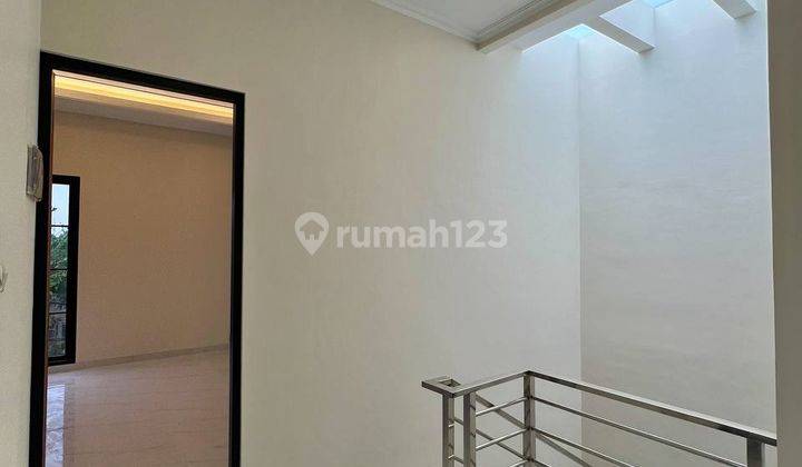 Rumah 2 Lantai di Sutorejo Prima Siap Huni Minimalis, Surabaya Nat.ya278 2