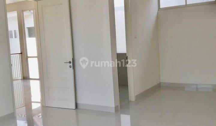 Rumah di Grand Pakuwon South Victoria Siap Huni Minimalis, Surabaya 2