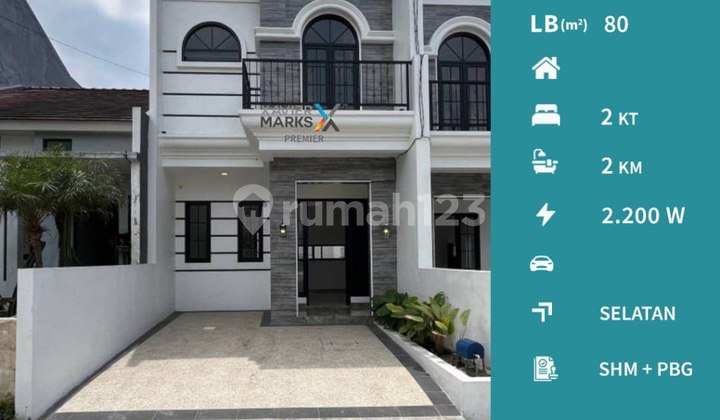 New Villa House with Rooftop Near Tourist Attractions in Batu
