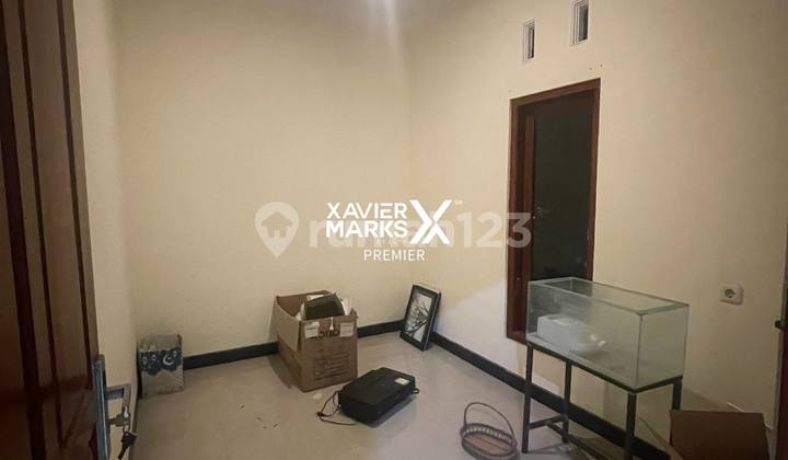 For Sale, Move-in Ready House Near Toll Exit in Riverside Blimbing Malang 2