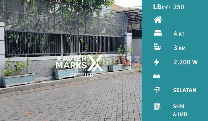 Beautiful Well-Maintained House at Simpang Borobudur Malang, Family Friendly