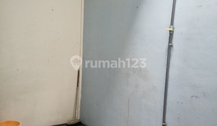 House Near Sawojajar Toll Exit in Cemorokandang, Malang 2