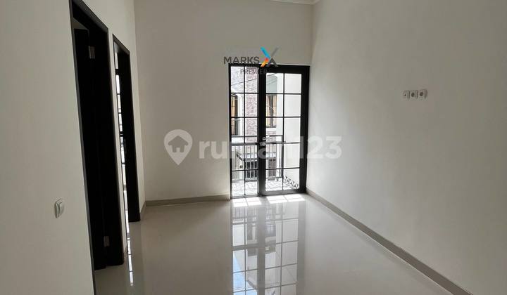 Rumah Modern Semi Furnished Dekat Hua Ind di Ikan Ikan Lowokwaru Malang 2