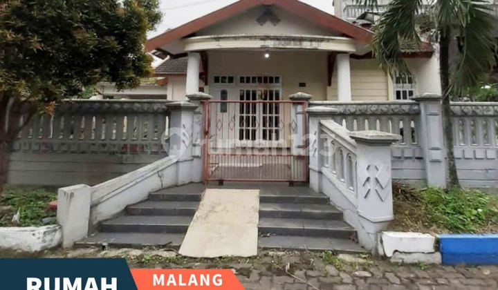 House for Sale Near Public Facilities in Pbi Araya Blimbing Malang House for Sale Near Public Facilities in Pbi Araya Blimbing Malang