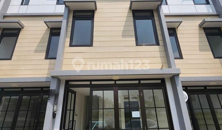 For Sale, Strategic Clean Shop House Near Binus at Mhouse Araya Malang 2