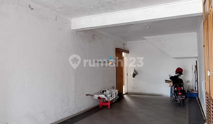 Strategic Business House in Jagalan Klojen Malang Area 2