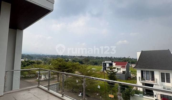 Rumah 4 Lantai di Tirtasani Karangploso Malang Bangunan Mewah 2