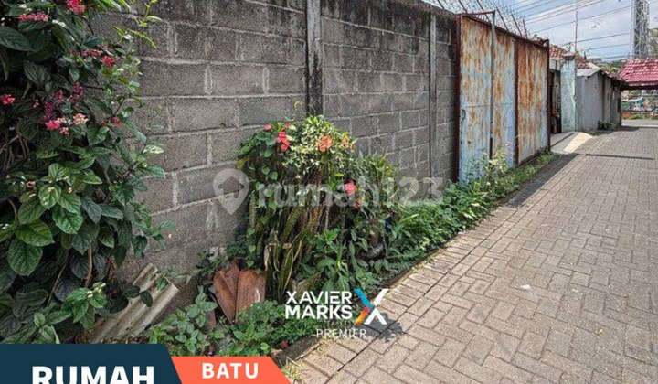Rumah Luas Ada Tanah Lapang Cocok untuk Usaha di Raya Beji Batu