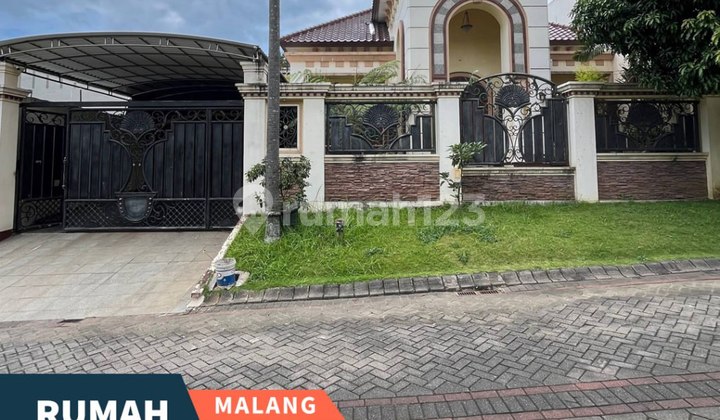 Dijual Rumah di Istana Dieng Boulevard Malang Mewah Terawat Dijual Rumah di Istana Dieng Boulevard Malang Mewah Terawat