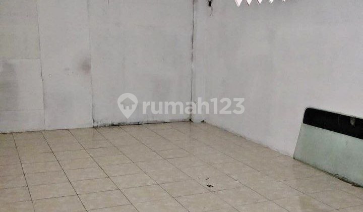 Strategic Warehouse for Rent in Sukun Malang Full Building Strategic Warehouse for Rent in Sukun Malang Full Building