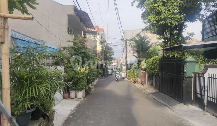Dijual Turun Harga Rumah Bangunan Kokoh Saharjo Jakarta Selatan 3