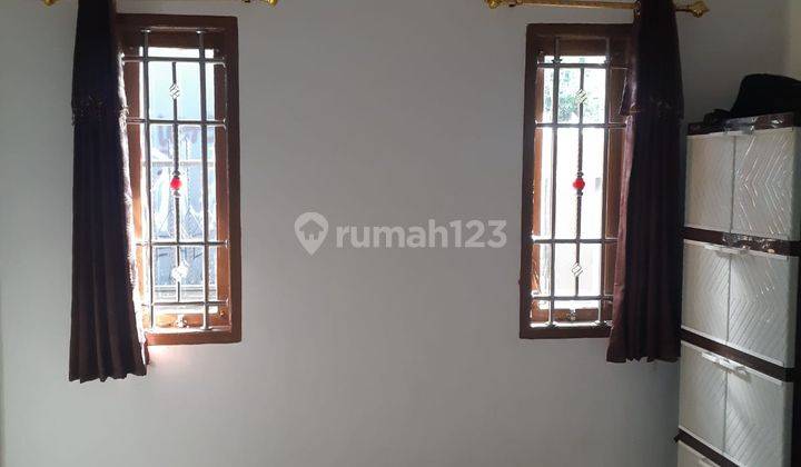 Rumah Lokasi Strategis di Margacinta 2