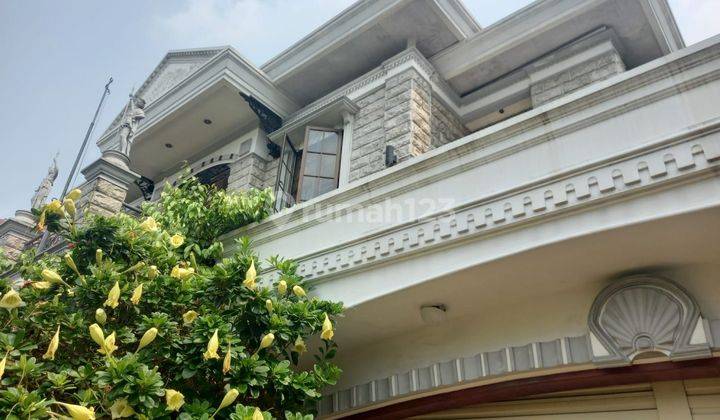 Rumah mewah bergaya classic 1