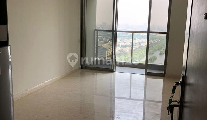 FOR SALE GOLD COAST 1BR APARTMENT READY TO OCCUPY