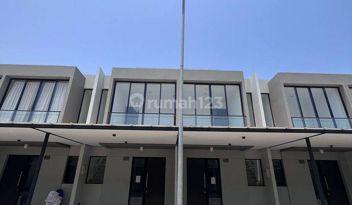DISEWAKAN RUMAH MILENIAL PIK2 4.5X10 2 LANTAI 1
