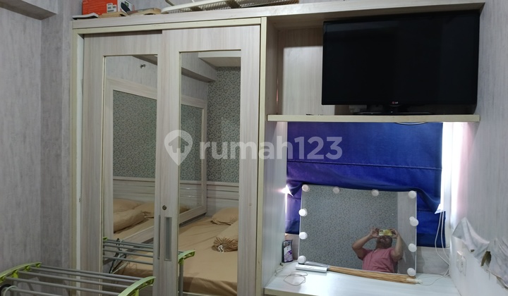 Green Pramuka Apartment Type 1Br Fully Furnished. Strategic Location with Affordable Price. Richeese and Family Mart Available Below. 2