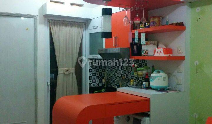 Disewakan Type 2 Kamar Full Furnish Apartemen Green Pramuka 1