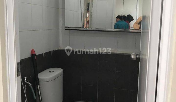 kan Apartemen Type 2 Kamar Furnish Apartemen Green Pramuka 2