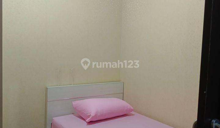 Di sewakan Apartemen Green Pramuka tipe 2BR furnish 1