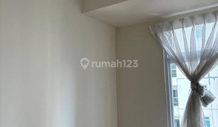 ruang tamu puri orchard studio full furnished