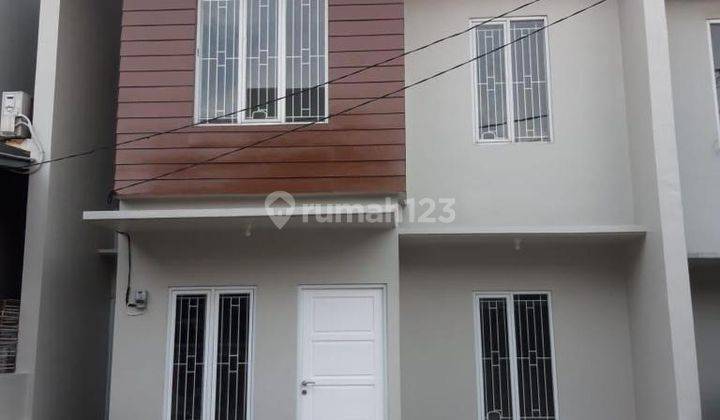 Dijual Rumah 2 Lantai Siap Huni Dalam Cluster Di Ciputat
 1