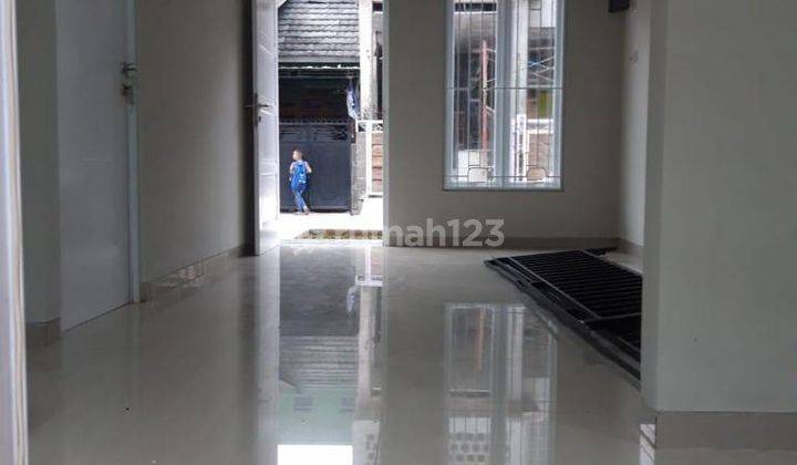 Dijual Rumah 2 Lantai Siap Huni Dalam Cluster Di Ciputat
 2