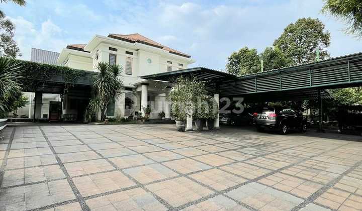 Dijual Rumah Mewah Tanah Luas, Strategis Dekat Jln Raya Antasari Jaksel